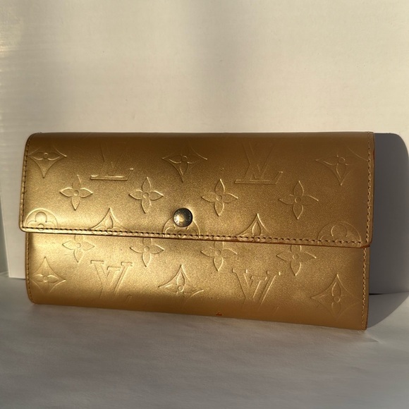 Louis Vuitton Handbags - Louis Vuitton Monogram vernis Sarah wallet